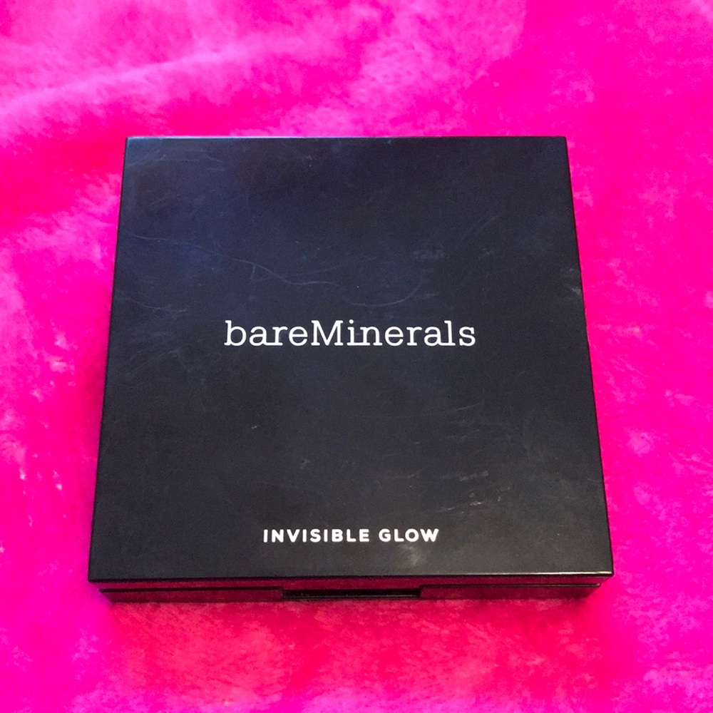 BareMinerals Invisible Glow Highlighter